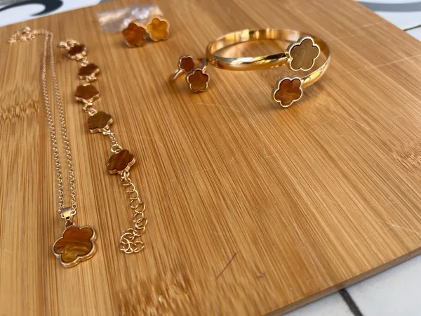 Gold & Brown Clover Flower Jewelry Set - Necklace, Bracelet, Ring, Earrings - Image 4