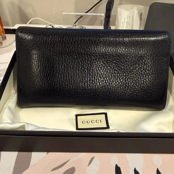 ✨SALE✨ Gucci Black Leather GG Wallet - Image 2