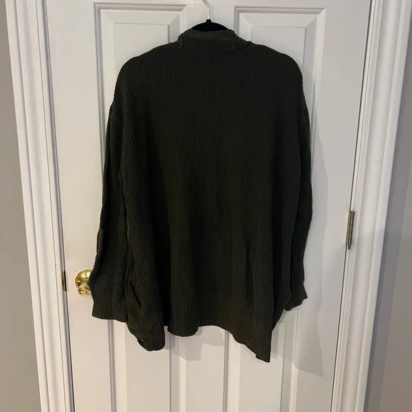 American Eagle Cardigan - Image 3