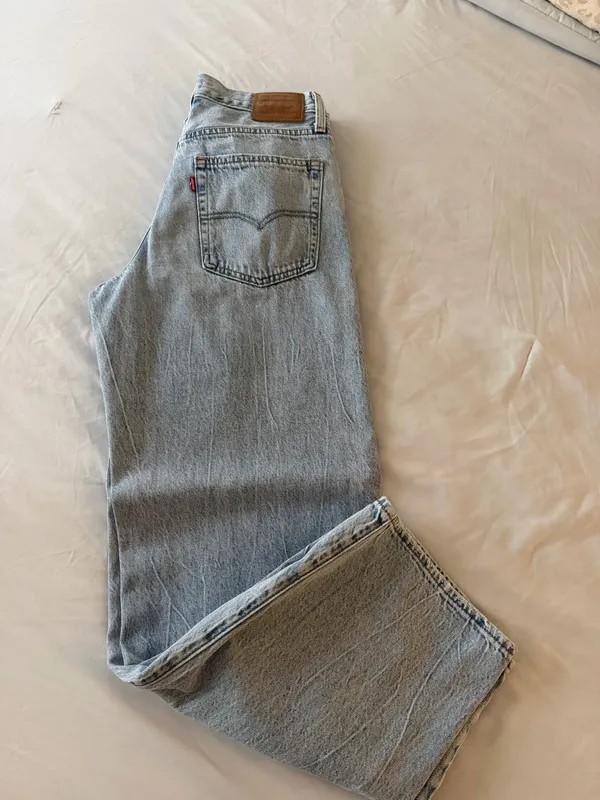 Levi Baggy Dad Jeans 28 - Image 2