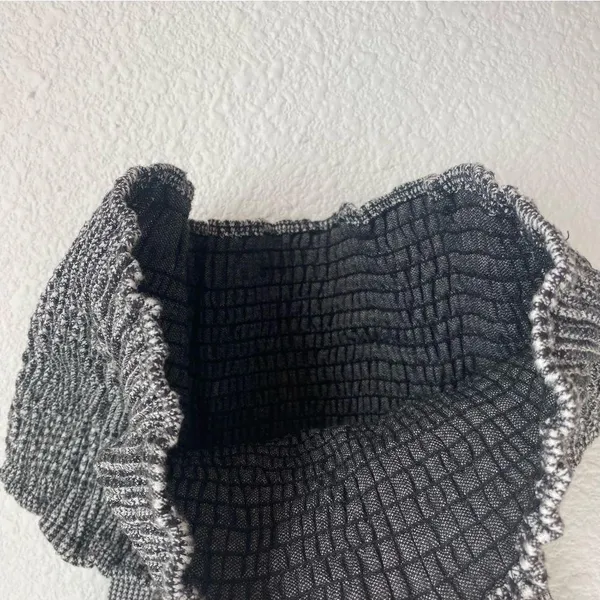 black and white plaid smocked ruched crop top size L - Image 3