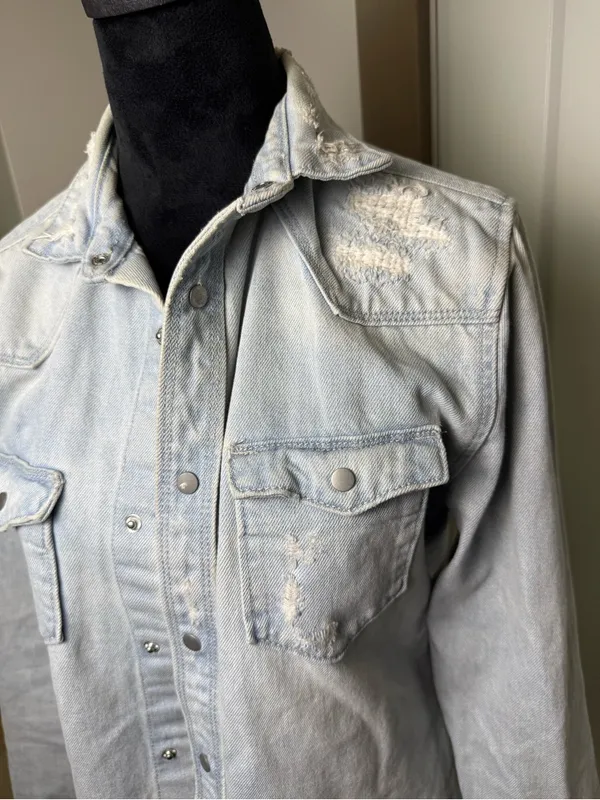 Zara Relaxed Fit‎ Medium Distressed Wash Button Front Jean Denim Jacket Button S - Image 2