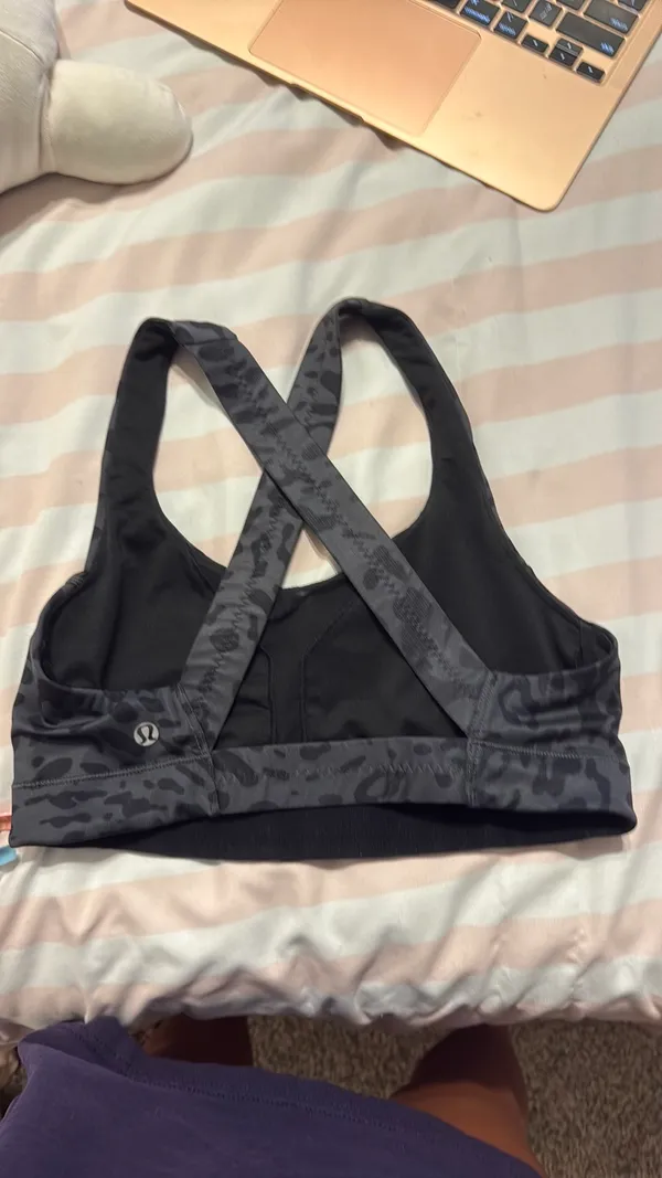 Lululemon sports bra - Image 4
