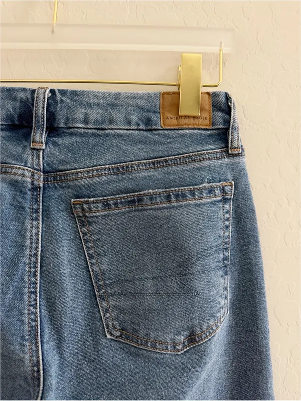 American Eagle AE Curvy High Waisted Stovepipe Jean Raw Hem Size 2 Long - Image 10