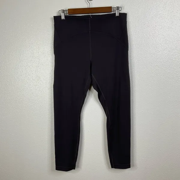 Lululemon InStill High-Rise Tight‎ 25" Graphite Grey Size 12 - Image 4