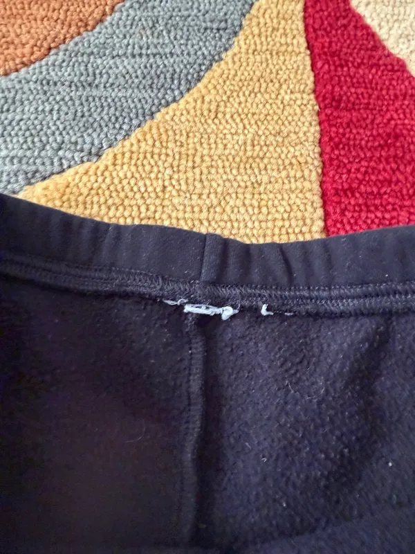 Aritzia Black Lounge Fleece Comfy Very Mini Shorts 2” Inseam Women’s Size XS - Image 4