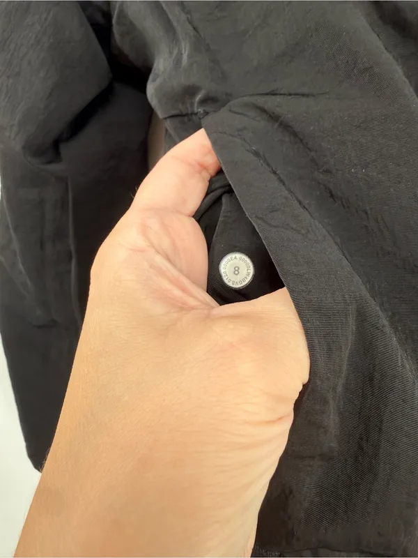Lululemon reversible black Serene Travels Bomber size 8 - Image 6