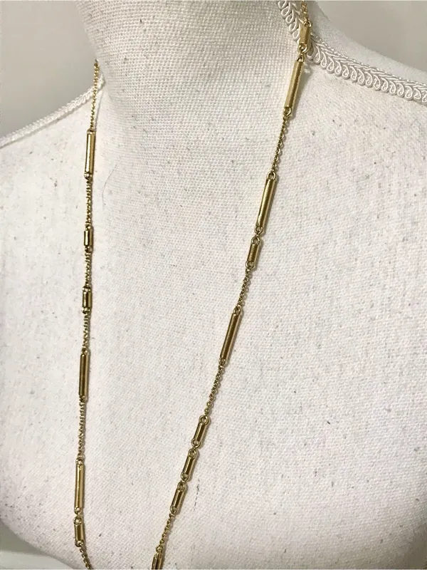 Kate Spade New York Raising the Bar Long Scatter Necklace – Gold tone - Image 4