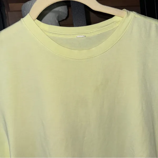 Lululemon Love Crew III tee short sleeve neck Lemon butter pastel Pima cotton - Image 3
