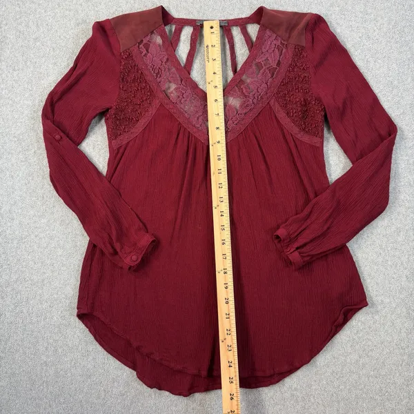 Miss Me Women's XS Burgundy Cut Out Lace V-Neck Blouse Roll Tab Long Sleeve - Image 7