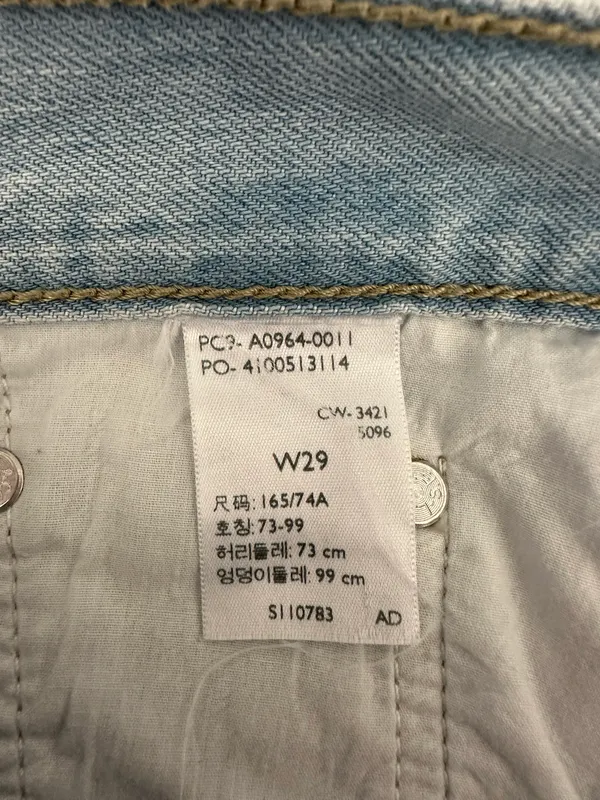 Levi's Mom Jeans - Image 4