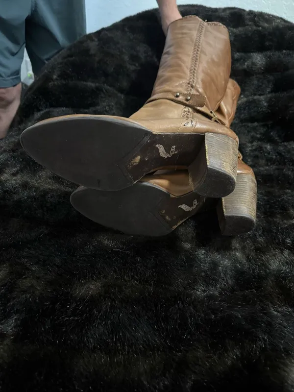 UGG Claudine Brown Leather Knee High Heeled Boots sz 11 equestrian riding - Image 5