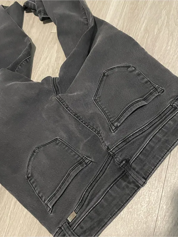 1822 Denim Women’s Black Wide Leg Jeans - Image 3