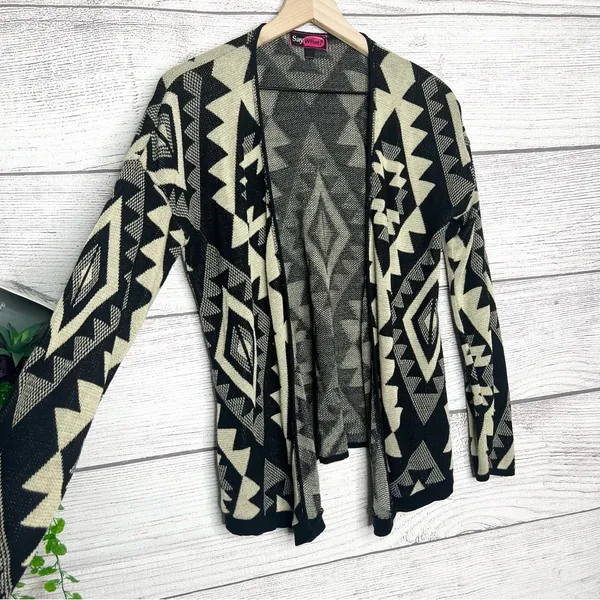 Say What? Black & Cream Aztec Open Front Cardigan Sweater Size Large Southwest - Image 4