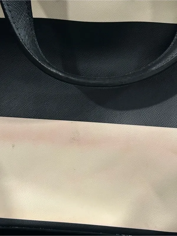 kate spade Black and Cream Striped Tote see pics for flaws on cream section - Image 4