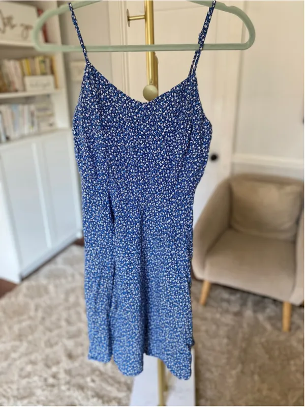 Old Navy Floral Smocked Mini Dress Fit Flare M Cottagecore Coastal Romantic Boho - Image 2
