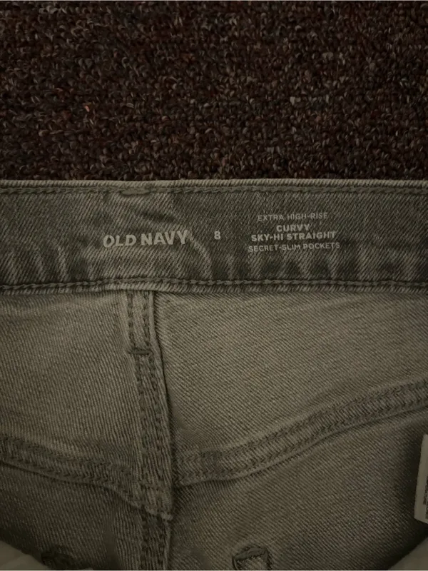 Old Navy Straight-Leg Gray Distressed Jeans - Image 2