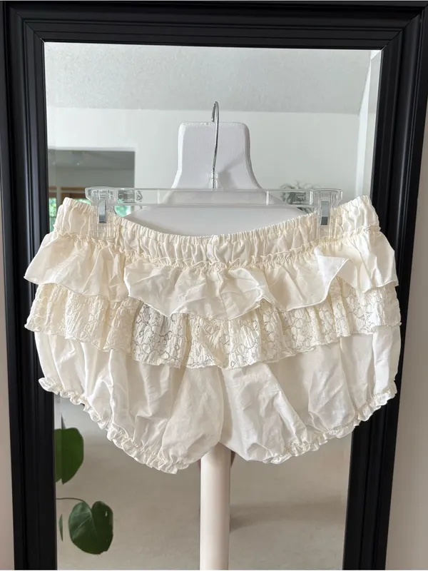WILD FABLE Ivory Ruffle Bloomers - Image 2