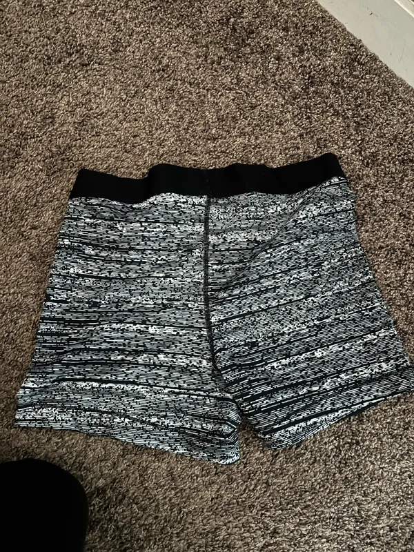 Nike Pro Spandex Shorts - Image 3