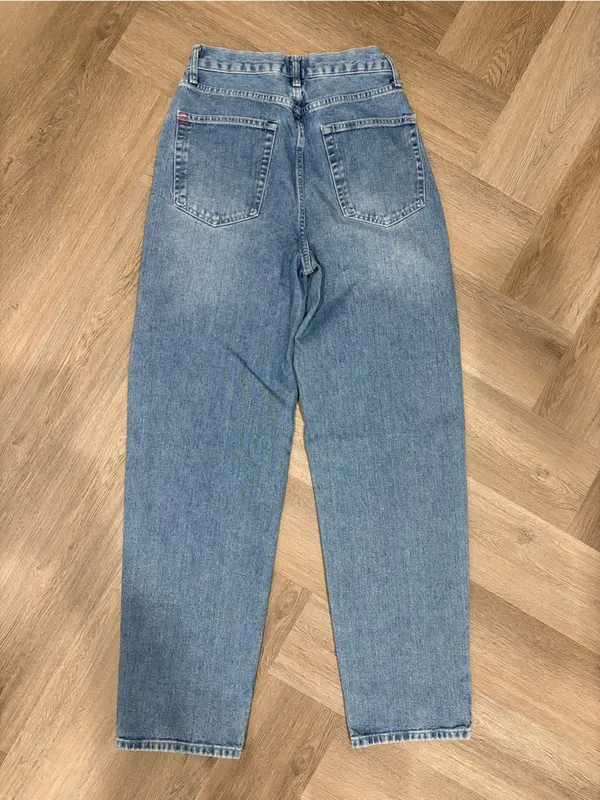 BDG Jeans High Rise Baggy Straight Leg Medium Blue Wash Size 27 - Image 4