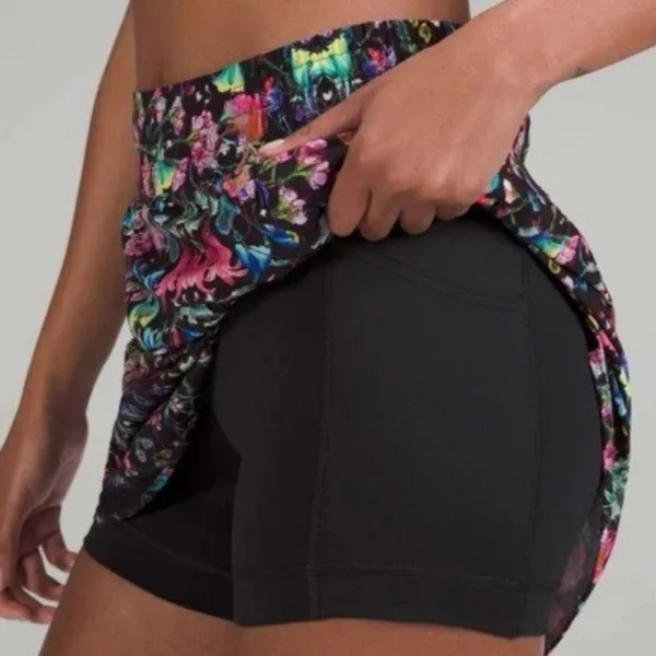 Lululemon Hotty Hot High-Rise Skirt Flowerscope Black Multi Size 4 - Image 4