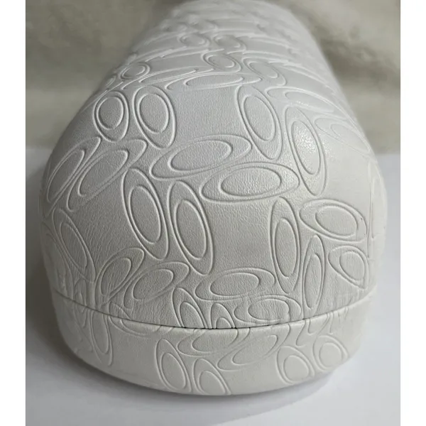 Oakley Authentic White Hard Clam Shell Logo Sunglasses Case - Image 5