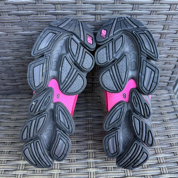 New Balance 9060 Pink Burgundy Black Mesh Running size 5.5/ 7 women - Image 9