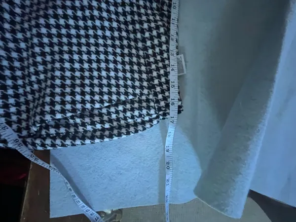 Old Navy Capri Pants flex waist band  - Image 2