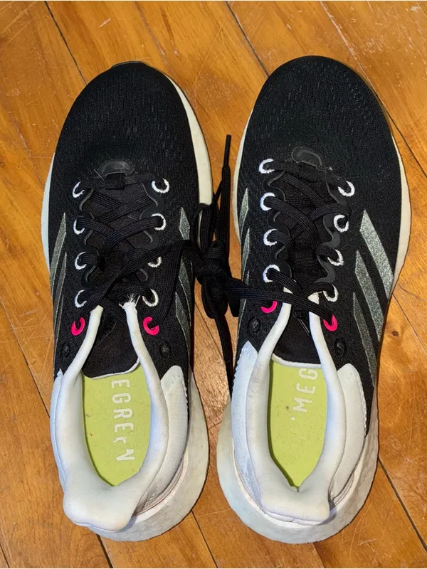 ADIDAS Pureboost 21 Running Shoes Black/White WOMEN Size 9 GX8088 - Image 5