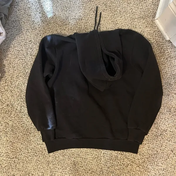 Black hoodie Size M - Image 3