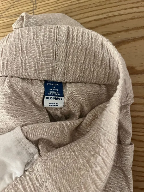 Old Navy Linen Pants - Image 3