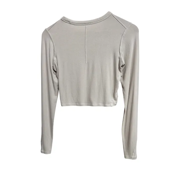 Lululemon athletica Women's Ribbed Long Sleeve Cropped off white top‎ size 2 - Image 4