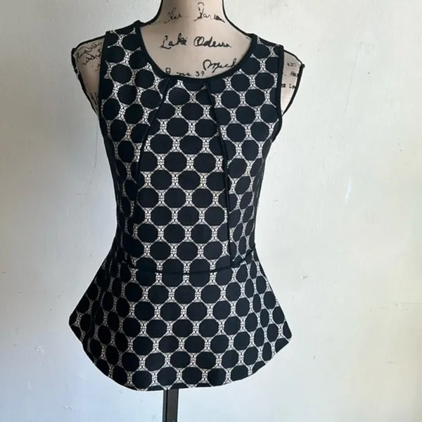 Anthropologie Yellow Bird Sleeveless Polka Dot Peplum Top Size XS - Image 2