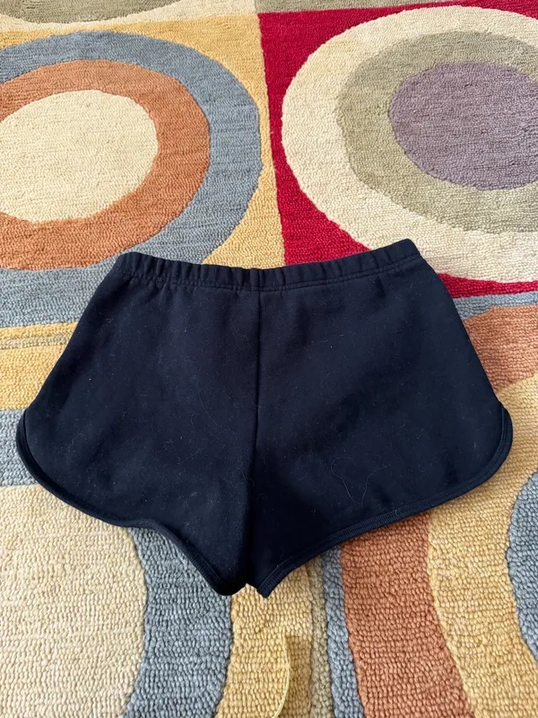 Aritzia Black Lounge Fleece Comfy Very Mini Shorts 2” Inseam Women’s Size XS - Image 5