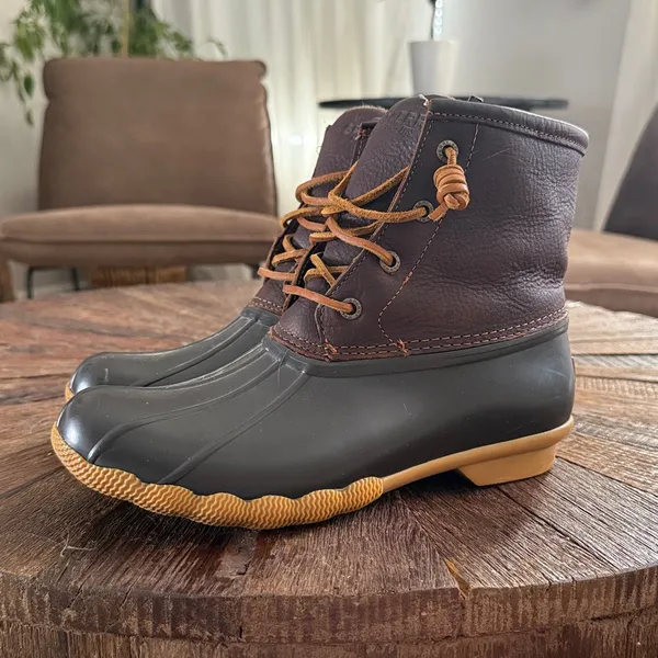 Sperry Saltwater Brown & Black ‘Tan’ Leather Duck Boot - Image 2