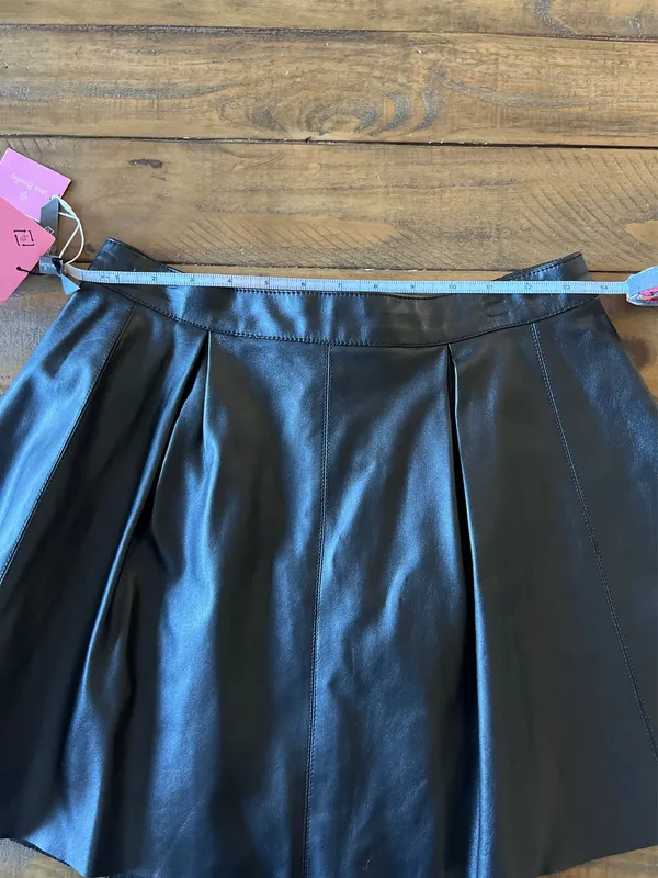 Clearance 50% off Forever 21 Faux Leather Skater Skirt, Size Jrs Med - Image 6