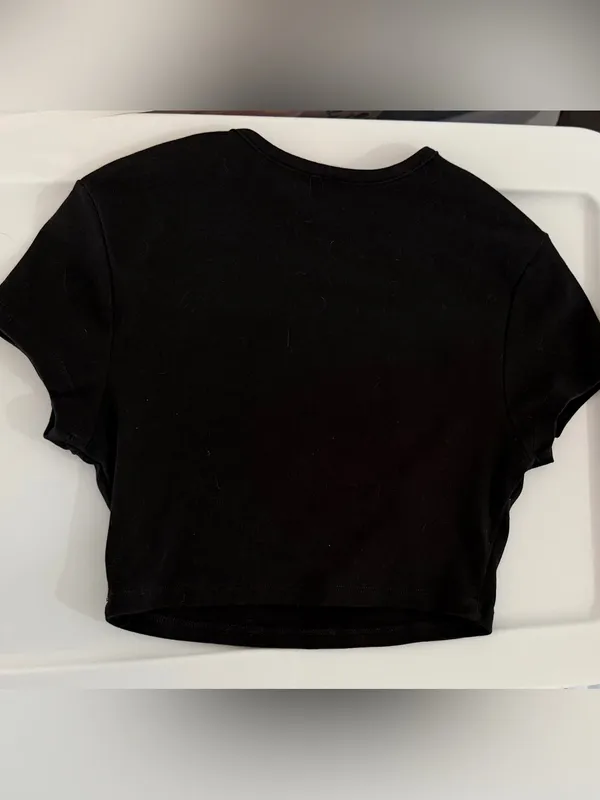 SHEIN Black Graphic Delta Phi Epsilon Crop Tee Small - Image 2