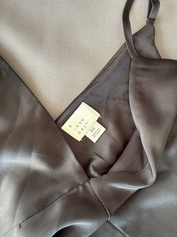 Black satin midi dress - Image 5