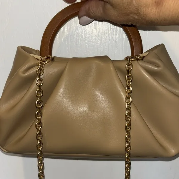 Tan Handbag with Wooden Handle Vegan Leather Adorable and Chic Crossbody Chain - Image 6