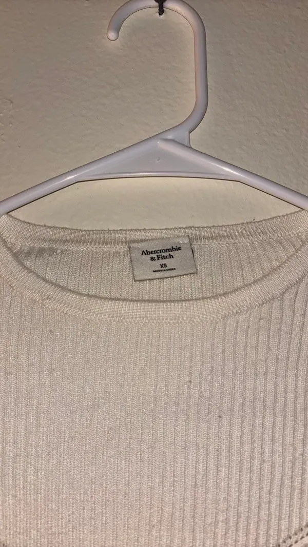 abercrombie sweater  - Image 2
