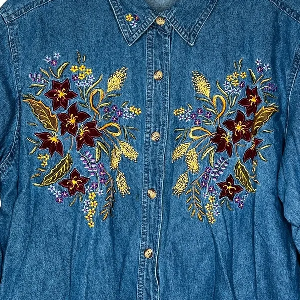 Vintage‎ Bobbie Brooks Woman Embroidered Shirt - Image 2