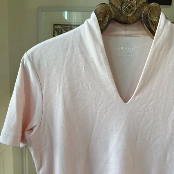 Orvis Solid Narrow-V Tee Ballet Pastel Pink M - Image 2