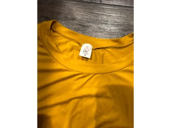 Like love women’s size medium closet staple piece - Image 3