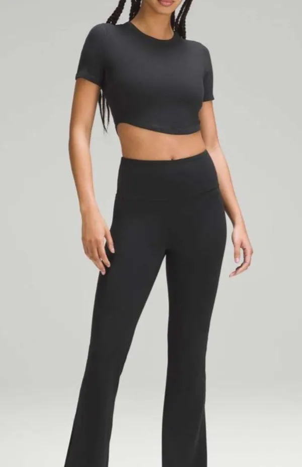 Lululemon Hold Tight Cropped T-Shirt Black - Image 6