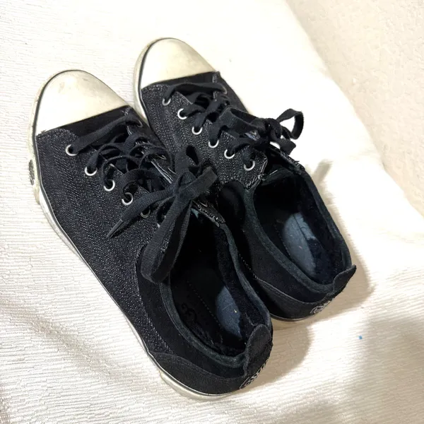 Ugg Australia Womens Evera Sneakers Tennis Shoes Black sherpa lined sz 8.5 - Image 2