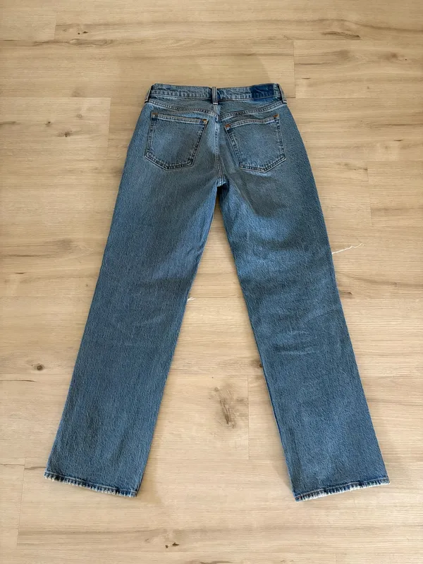 Abercrombie Low-Rise Baggy Jeans - Image 3