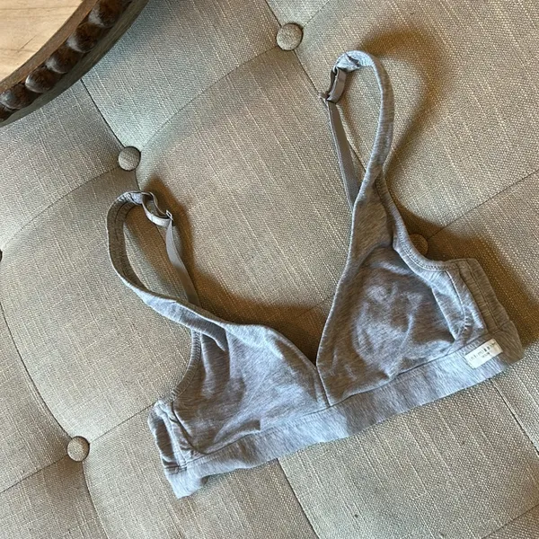 Intimissimi Women's Plunge Bralette in Grey Size Small - Image 3