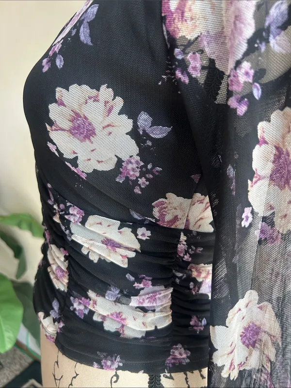 Rebellious Dreamer Ruched Floral Black Top Size Medium - Image 6