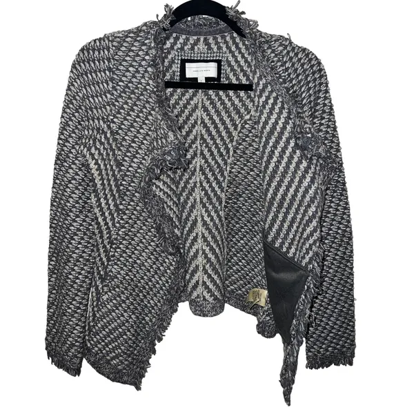 Anthropologie Angel of the North Tipperary Knit Sweater Jacket‎ Gray Small EUC - Image 6