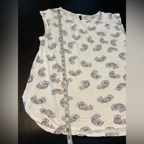 LOFT Paisley Cap-Sleeve Top Lightweight size Large - Image 9